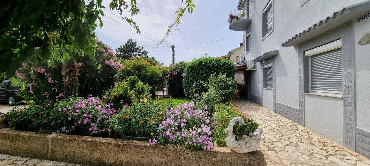 Bella Nina Apartments Šilo Екстериор снимка