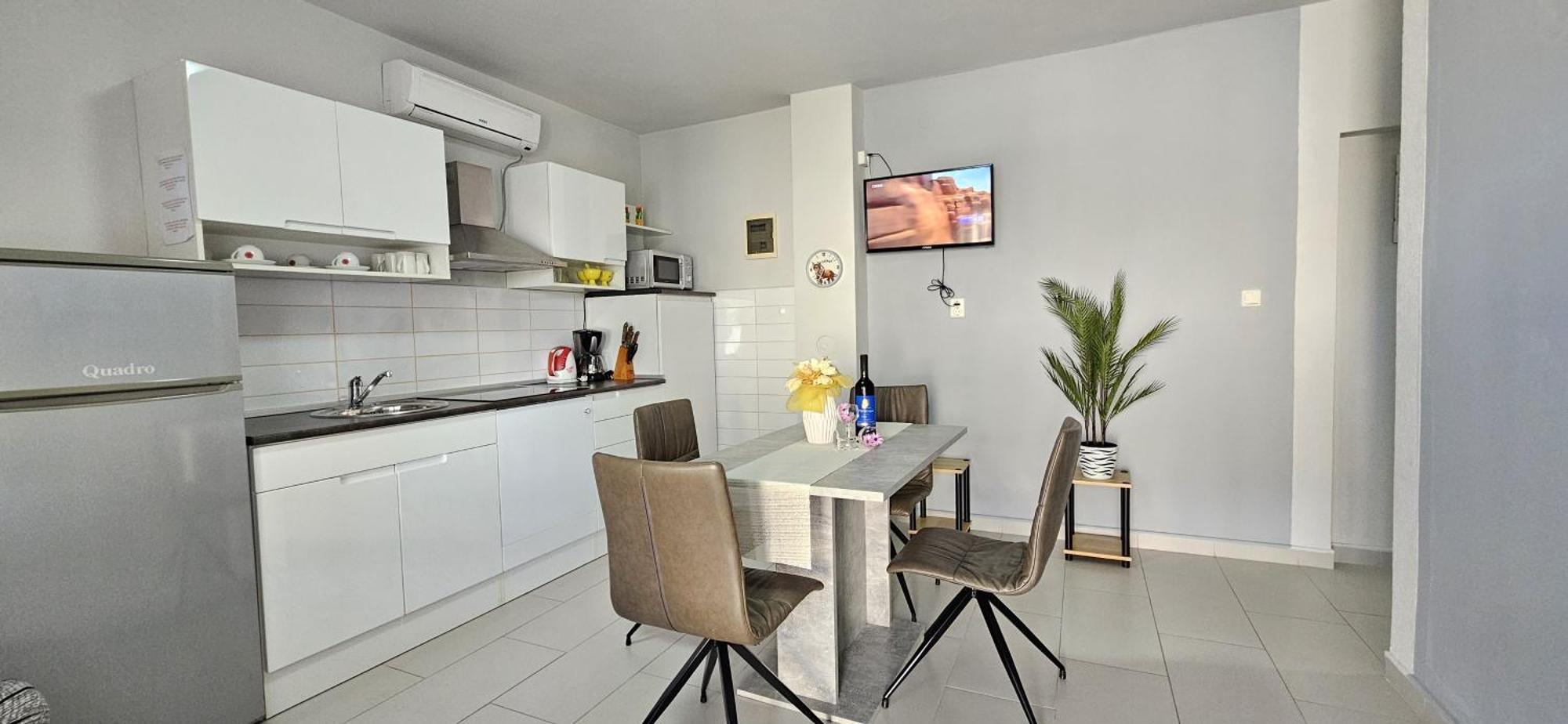 Bella Nina Apartments Šilo Екстериор снимка